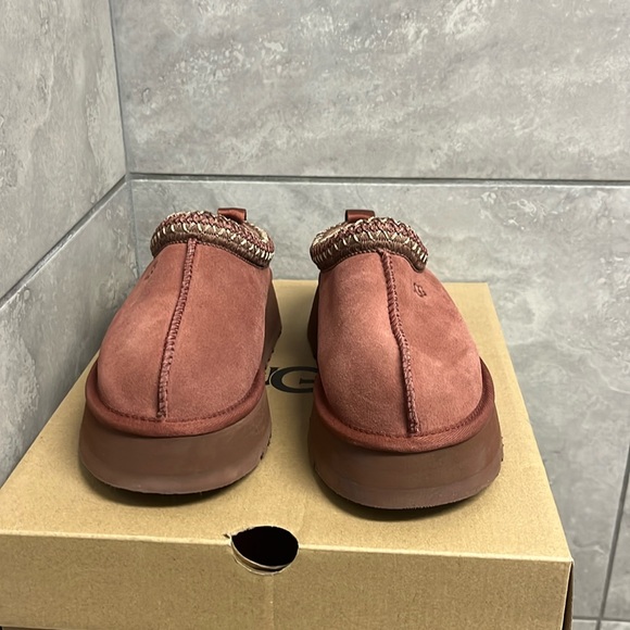 UGG TAZZ - Picture 2 of 5